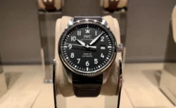 【IWC マークXX】“軍用時計の正統進化”──歴史を知ると欲しくなる一本