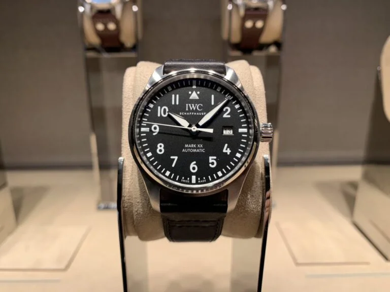【IWC マークXX】“軍用時計の正統進化”──歴史を知ると欲しくなる一本 - IWC 