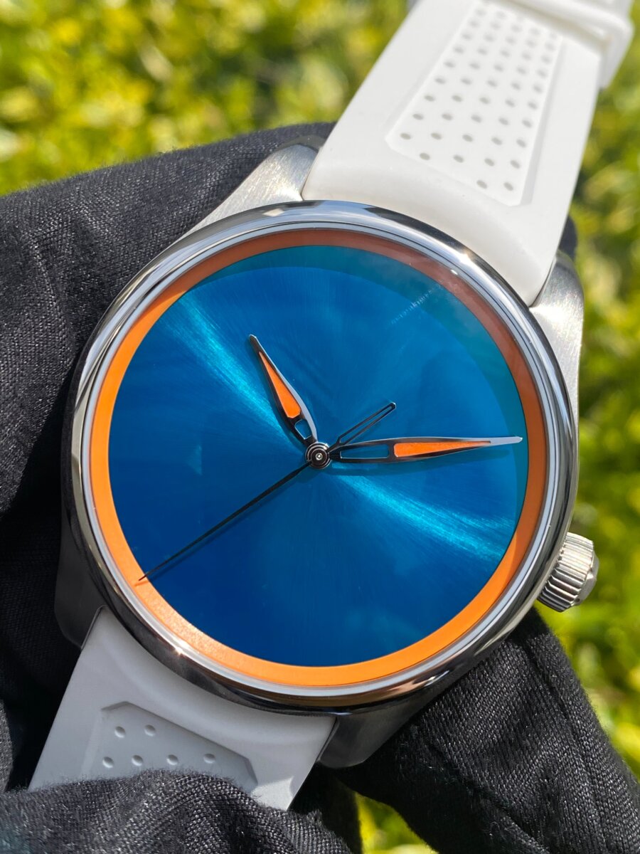 画像 【H.モーザー】店頭初入荷の商品3点ご紹介させていただきます!「パイオニア・センターセコンド スパイスドアクア」「パイオニア シリンドリカル トゥールビヨン スケルトン スパイスドアクア」「エンデバー・センターセコンド コンセプト パープルエナメル」 - H.Moser&Cie.