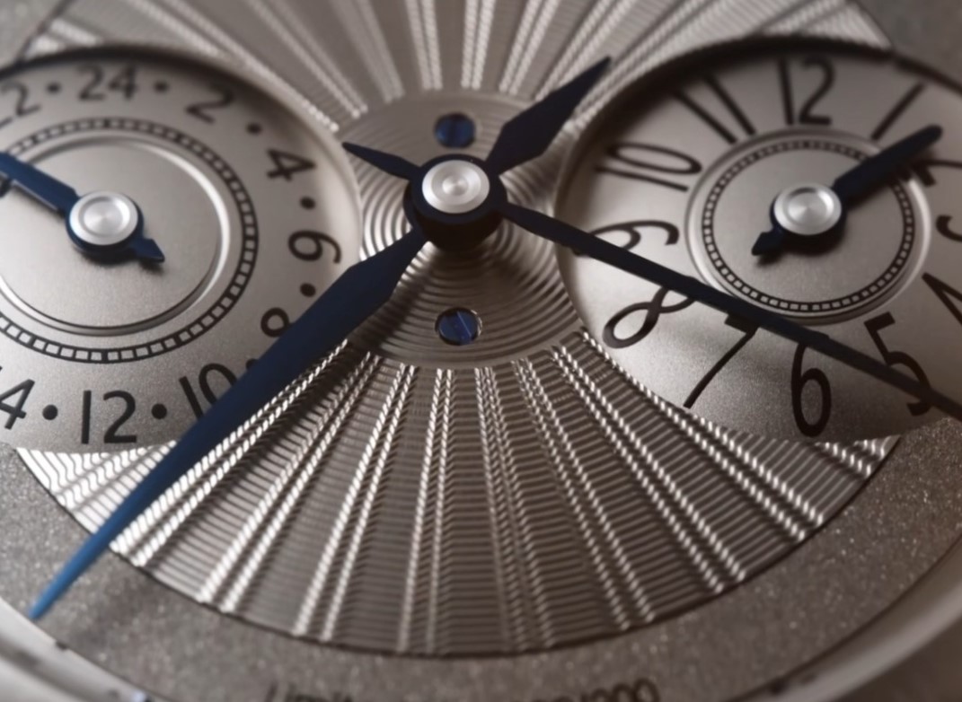 【クロノスイス】新作！モダンメカニカルを象徴する時計「パルス GMT シルバー ギョーシェ」「パルス GMT エナメル スカイゴールド」 - CHRONOSWISS 