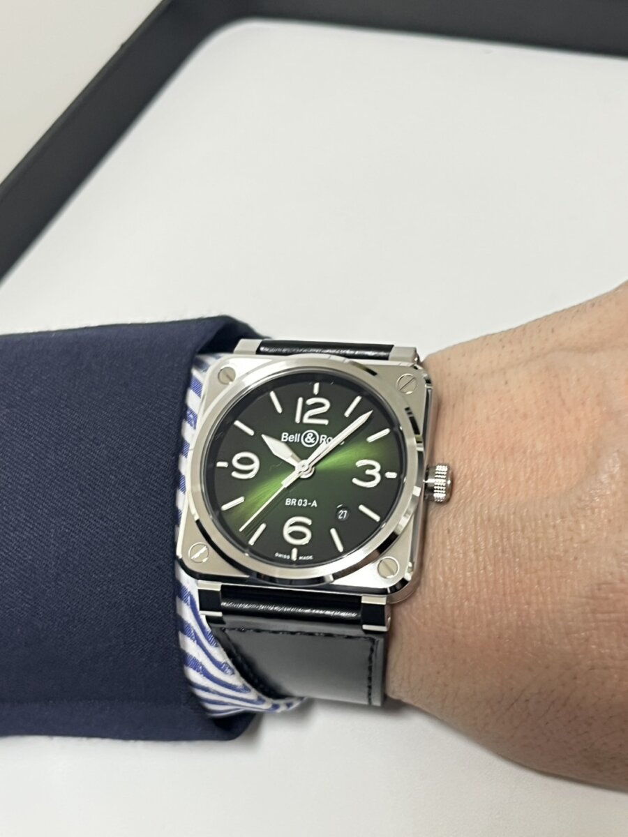 【ベル＆ロス】新作BR-03 グリーンスティール登場！！！手元に“ちょうどいい個性“を。今注目のグリーンダイヤル。 - Bell＆Ross 