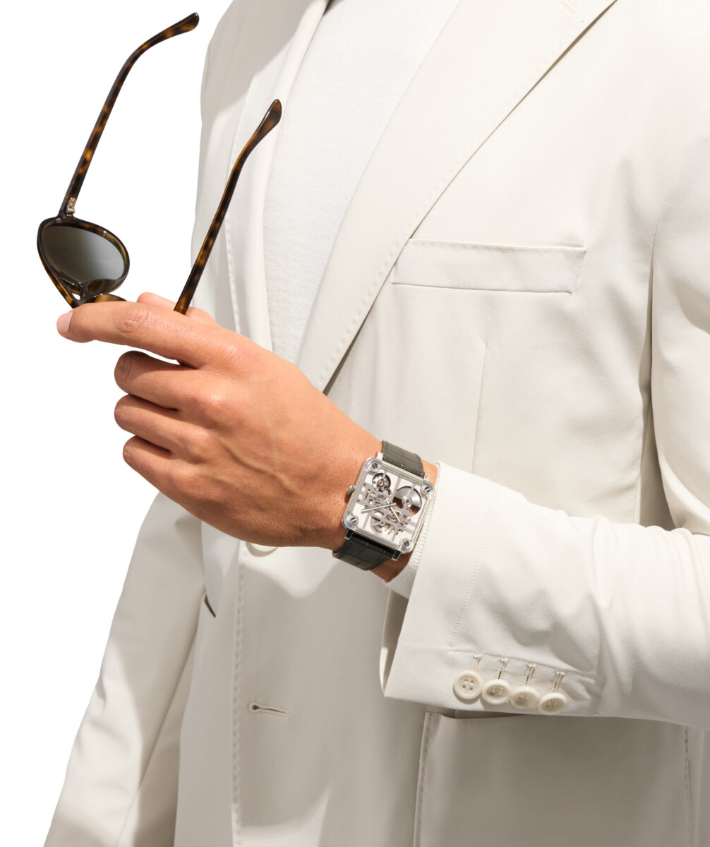 【ベル＆ロス】新作！ハイブランドにも採用される有名なコンセプトから着想！？建築・アートに近い時計「BR-X3 マイクロ ローター」 - Bell＆Ross 