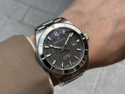 【NORQAIN】30万円台で“後悔しない”スイス時計はあるのか？『アドベンチャースポーツ ジャパンエディション』～oomiya心斎橋店