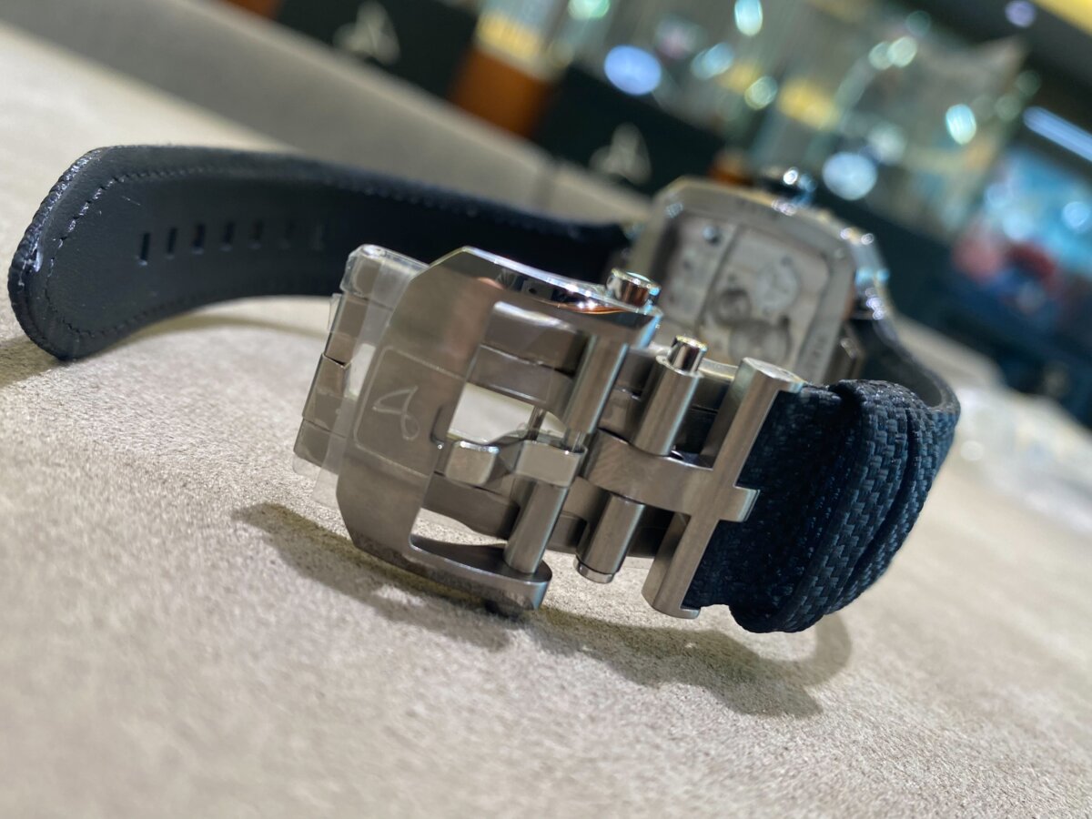 【オートランス】入荷速報！世界限定20本　20周年記念モデル「THE HLXX」（CA20-TI00） - Hautlence 