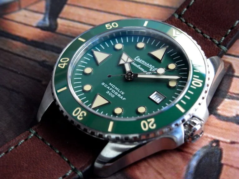【エベラール】1959年のDNAを受け継ぐ、本格ダイバーズ｢スカフォグラフ 300 MCMLIX｣ - EBERHARD 
