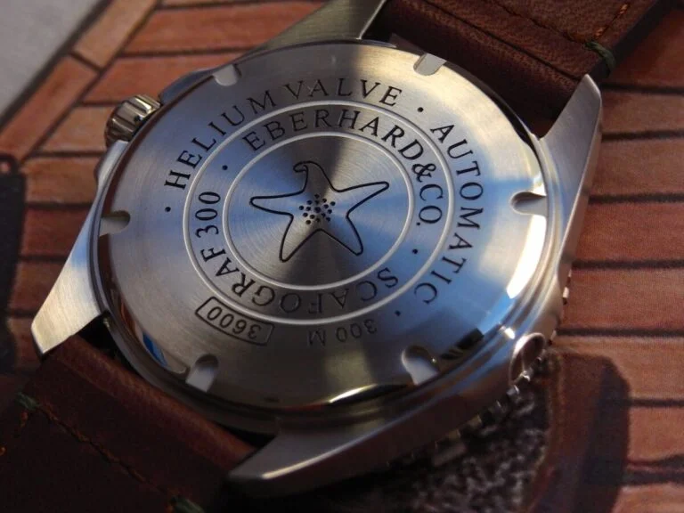 【エベラール】1959年のDNAを受け継ぐ、本格ダイバーズ｢スカフォグラフ 300 MCMLIX｣ - EBERHARD 
