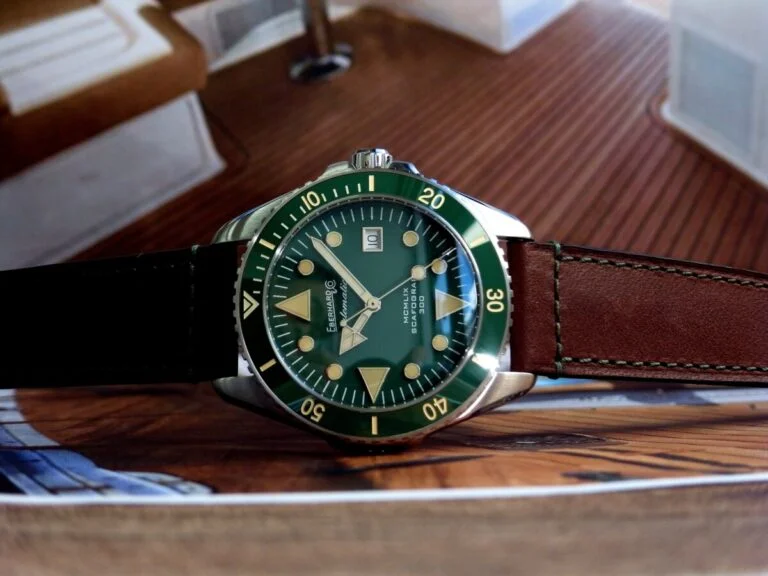 【エベラール】1959年のDNAを受け継ぐ、本格ダイバーズ｢スカフォグラフ 300 MCMLIX｣ - EBERHARD 