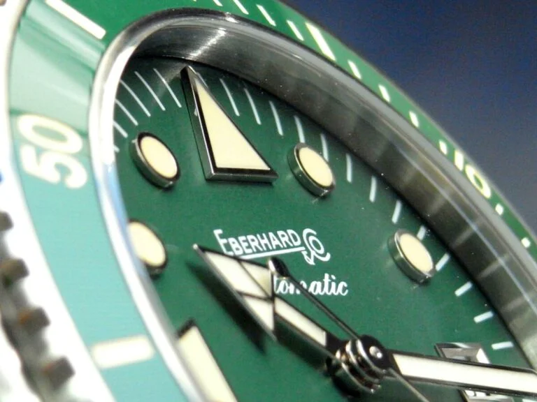 【エベラール】1959年のDNAを受け継ぐ、本格ダイバーズ｢スカフォグラフ 300 MCMLIX｣ - EBERHARD 