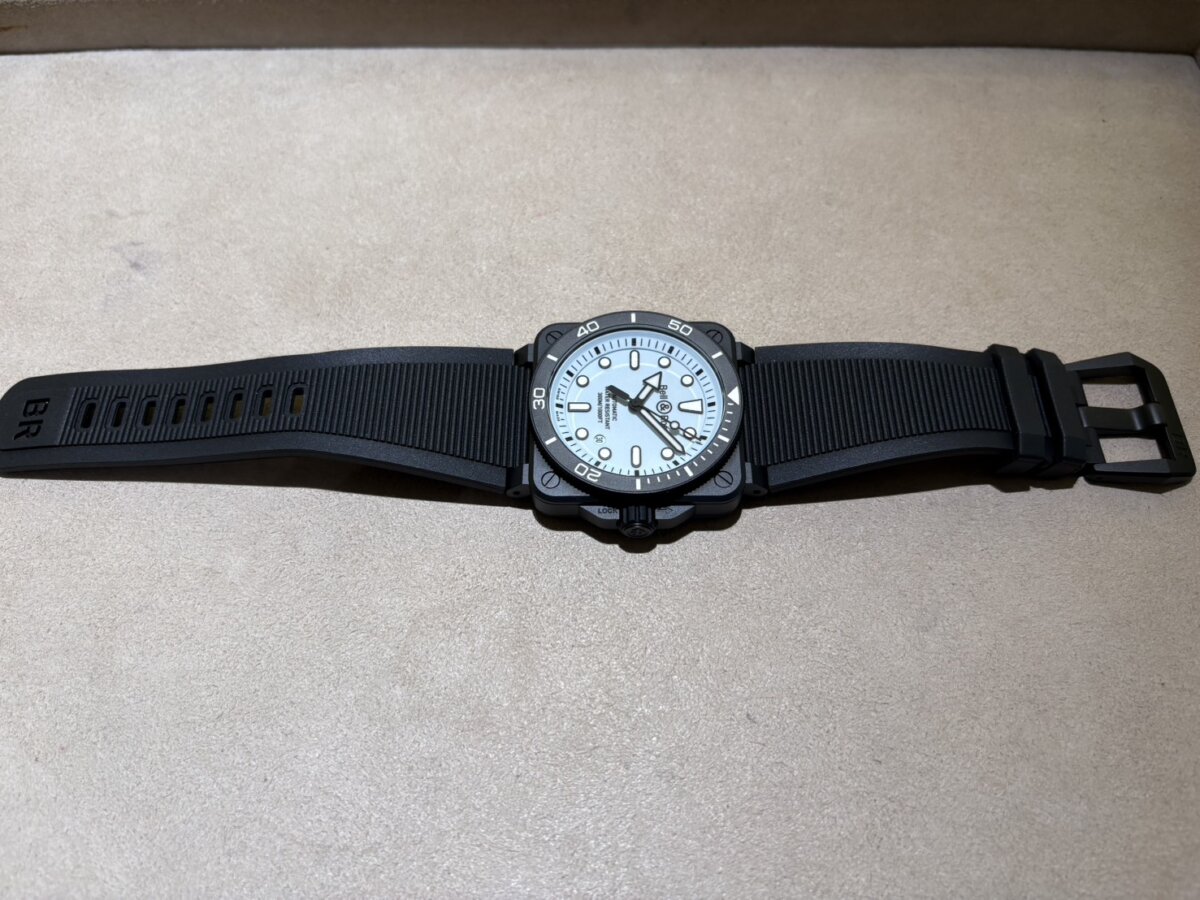 【Bell&Ross】夏の腕元を彩る、淡いブルーの輝き！BR-03 DIVER FULL LUM CERAMIC (BR03A-D-LM-CE/SRB) - Bell＆Ross 