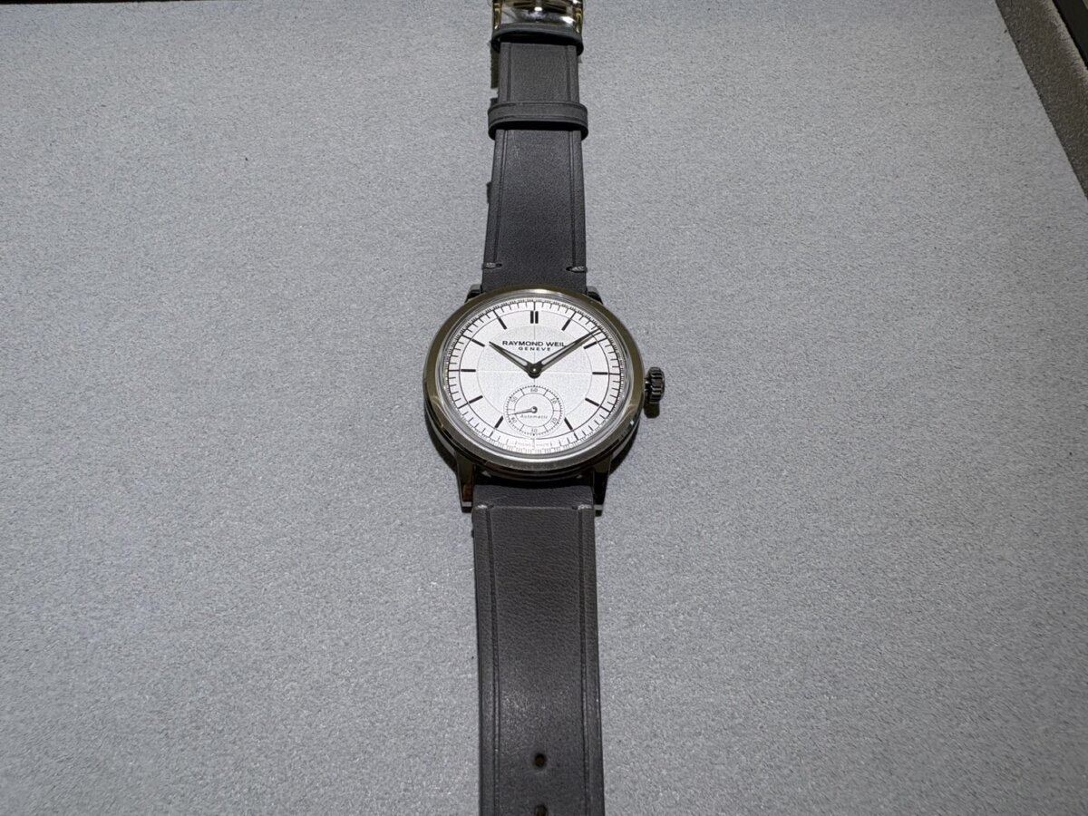 【RAYMOND WEIL】ミレジム　クラシックな魅力を楽しむ1本　(2930-STC‐65001)(2930-ST-65001) - RAYMOND WEIL 