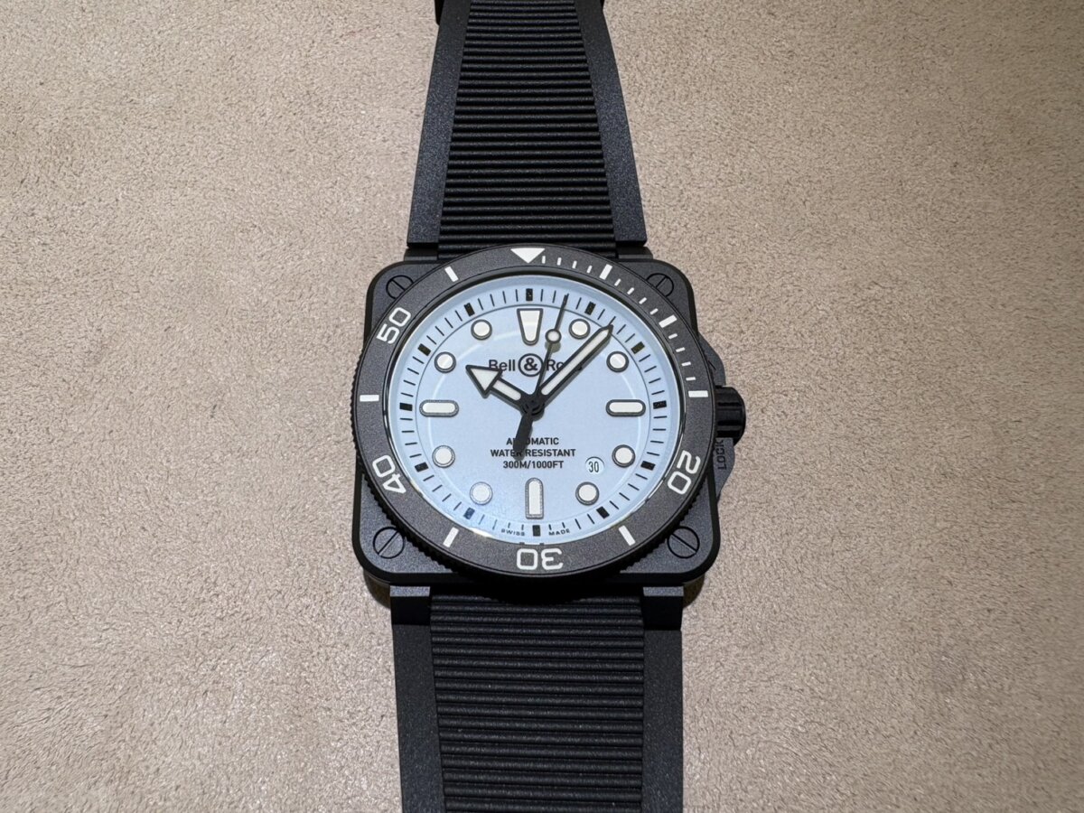 【Bell&Ross】夏の腕元を彩る、淡いブルーの輝き！BR-03 DIVER FULL LUM CERAMIC (BR03A-D-LM-CE/SRB) - Bell＆Ross 