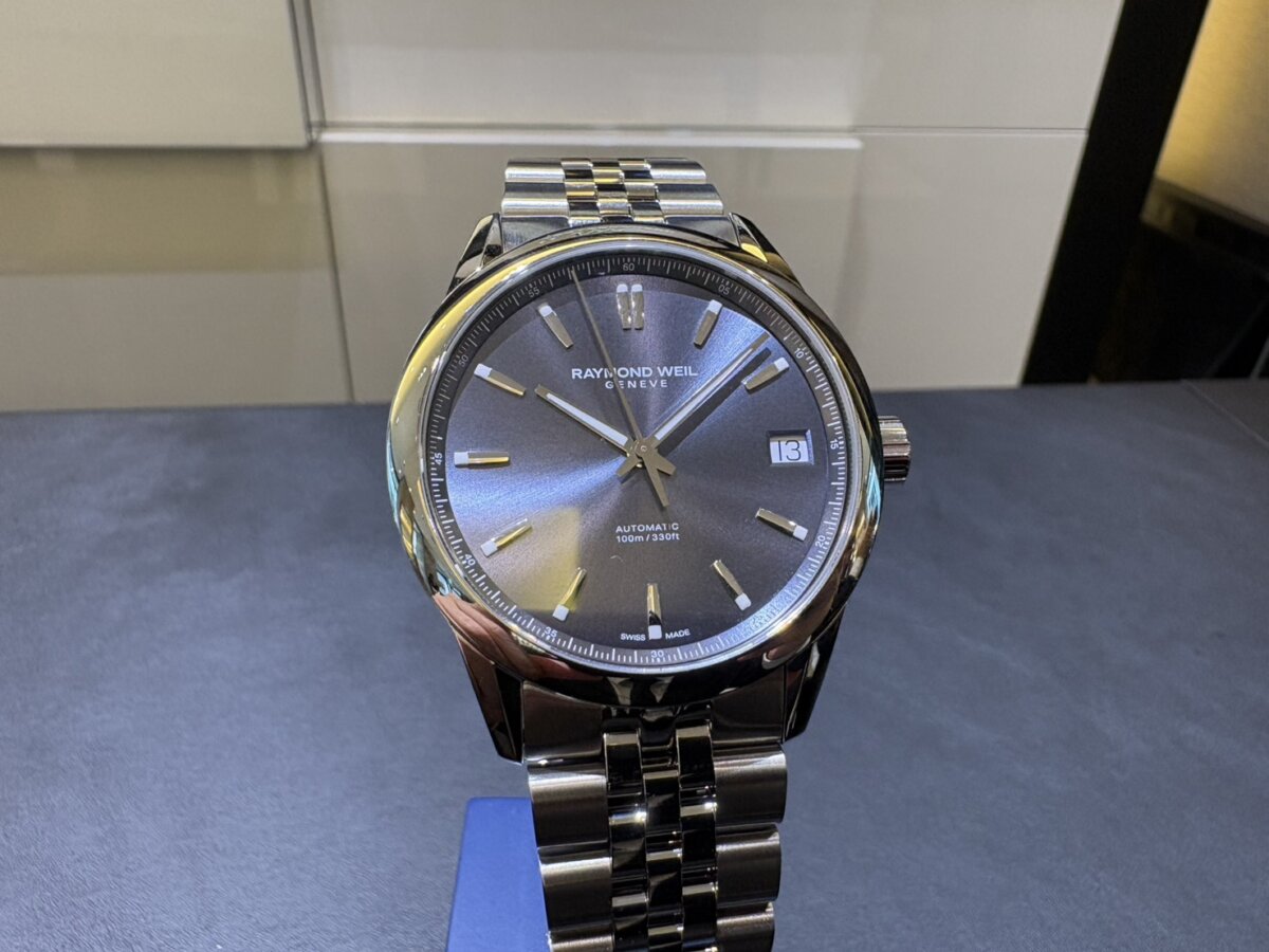 画像 【レイモンドウェイル】エレガンスと実用性を兼ね備えたフリーランサー 40mm ブルーダイヤル(2741-ST-50001) - RAYMOND WEIL