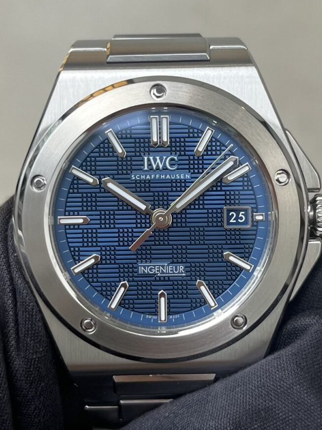【IWC】新作入荷！！50周年を記念する特別なモデル✨「インヂュニア・オートマティック 40」(IW328910) - IWC 
