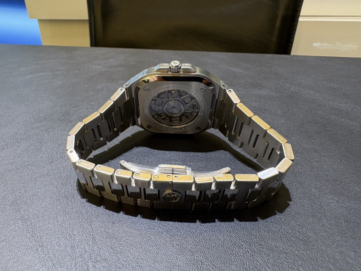 【Bell&Ross】温かみのあるコッパーブラウンと都会的なデザイン。 ｢BRｰ05 Copper Brown Steel｣ - Bell＆Ross 
