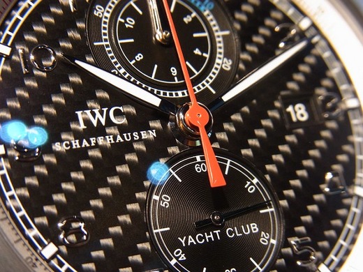 チタン独特の色合いがいいですね。 - IWC 