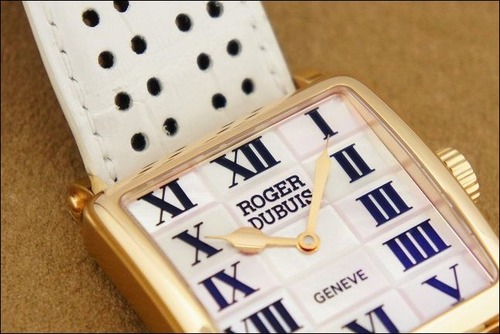 女性のROGER DUBUIS - ROGER DUBUIS（取扱い終了） 