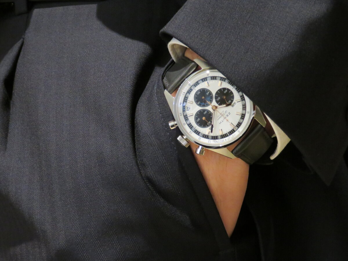 秋・冬にぴったりな格好良いレザーベルトの時計があります！ゼニス