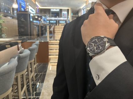 【ユリスナルダン】見た目は普通の3針、実はデュアルタイム？ブラスト デュアルタイムの魅力について