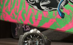 さりげないターコイズが素晴らしい「 NORQAIN」 インディペンデンス スケルトン 40MM スチール