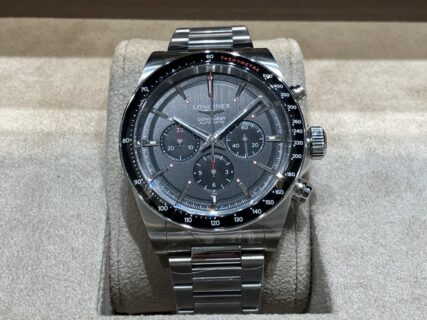 苦節8ヶ月…【ロンジン コンクエスト クロノ42mm スキーエディション（L3.836.4.52.9）】限定モデルがついに入荷いたしました！