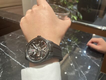 【ユリスナルダン】ブラックケースにスケルトンが魅力的！3713-260-3/BLACK ブラスト スケルトン Xの魅力について