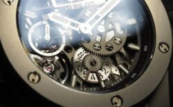 3次元立体構造？レトロフューチャーなこちらのモデル ウブロ「ビッグ・バン メカ10」