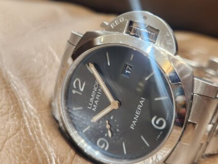 【パネライ入荷速報】新型ライトブルー文字盤が爽やかで美しい！PAM03323の魅力について