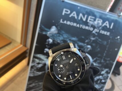 【パネライフェア開催】サブマーシブル クアランタクアトロ eSteel　グリージョ ロッチャPAM01288の魅力について