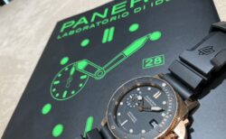 【パネライ】大人の色気と実用性の融合!最高級ダイバーズウォッチ!PAM02164 サブマーシブル ゴールドテック™の魅力について