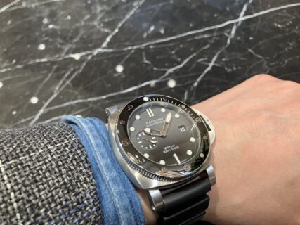 サステナビリティ？それ以上に付加価値がある。地球にも優しい「ダイバーズウォッチ」パネライ サブマーシブル クアランタ クアトロ eスティール™️