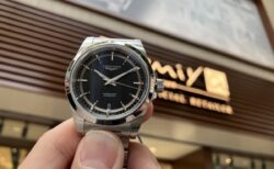 この価格はありえない?逆ぼったくりの名誉を与える。※最高の賛辞 ロンジン「コンクエスト」Ref:L3.720.4.52.6