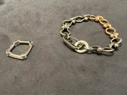 スタッフ私物、紹介します!【4/4(土)4/5(日)限定】ジュエリーを超越したジュエリーブランド【E-NO’S(イーノス)】