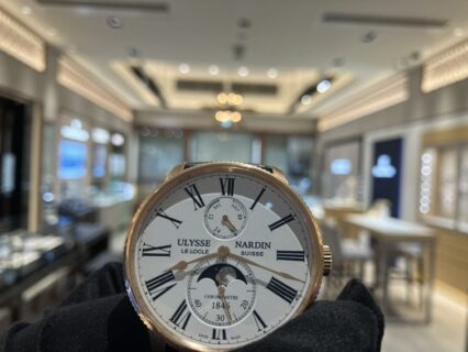 【ユリスナルダン】最高級のムーンフェイズ!マリーン トルピユール ムーンフェイズの魅力について