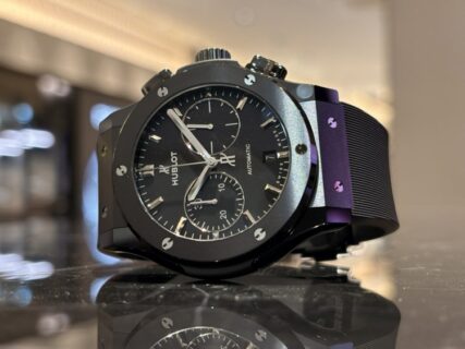 【ウブロフェア開催中！】黒があなたの上品さを引き上げる？クラシック・フュージョン クロノグラフ ブラックマジックの魅力について