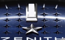 新世代 3針の常識を覆す。「エル・プリメロ 1/10秒スモールセコンド」を備えた”ゼニス デファイ スカイライン”