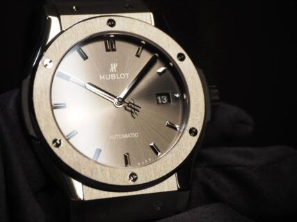 【ウブロフェア好評開催中】人気のレーシンググレーが入荷しています！ウブロ「クラシック・フュージョン チタニウム レーシンググレー」