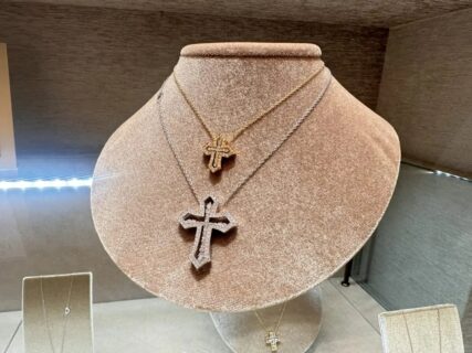 イタリアが誇る至上のジュエリーブランド「DAMIANI」の魅力に迫る。