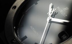 ラグジュアリーブラックの定義とは？漆黒で魅せる ウブロ「クラシック・フュージョン ブラックシャイニー」