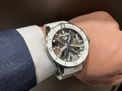 【ユリス・ナルダン】この夏はスケルトンのダイバーズウォッチがトレンド？ダイバー X スケルトン ホワイトの魅力について