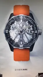 夏にぴったり！オールホワイトに魅せられるこちらのモデル「アエロ