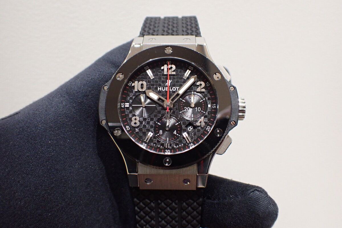 HUBLOT ウブロ ビッグバン スチールセラミック 301.SB.131.RX やっぱり人気はこのモデル ウブロ ビッグ・バン スチールセラミック