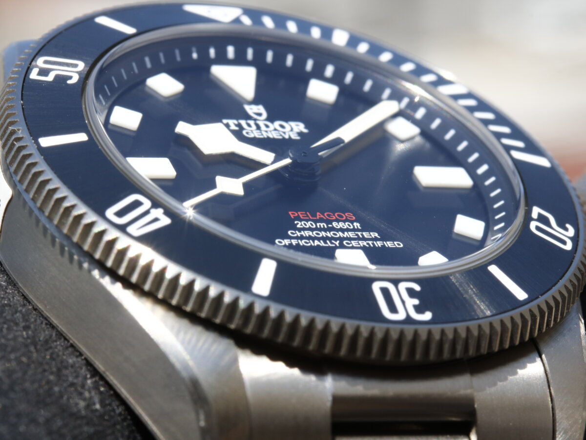 チューダー ダイバーズウォッチは大きくて重い?小ぶりで軽量なぺラゴス 39 - TUDOR