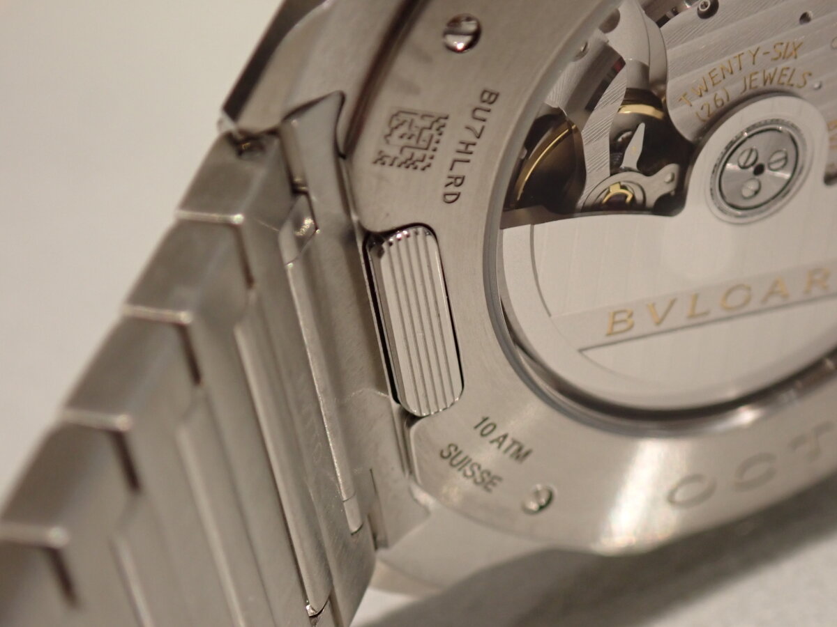 【ブルガリ】『オクト ローマ』、『オクト フィニッシモ』って何が違うの? - BVLGARI