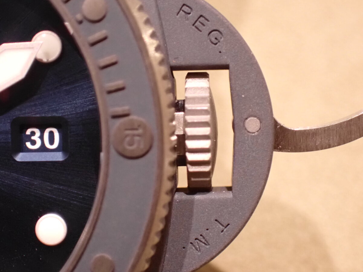 【パネライ】チタンの軽さのままセラミック以上の硬度を誇るPAM01466 - PANERAI