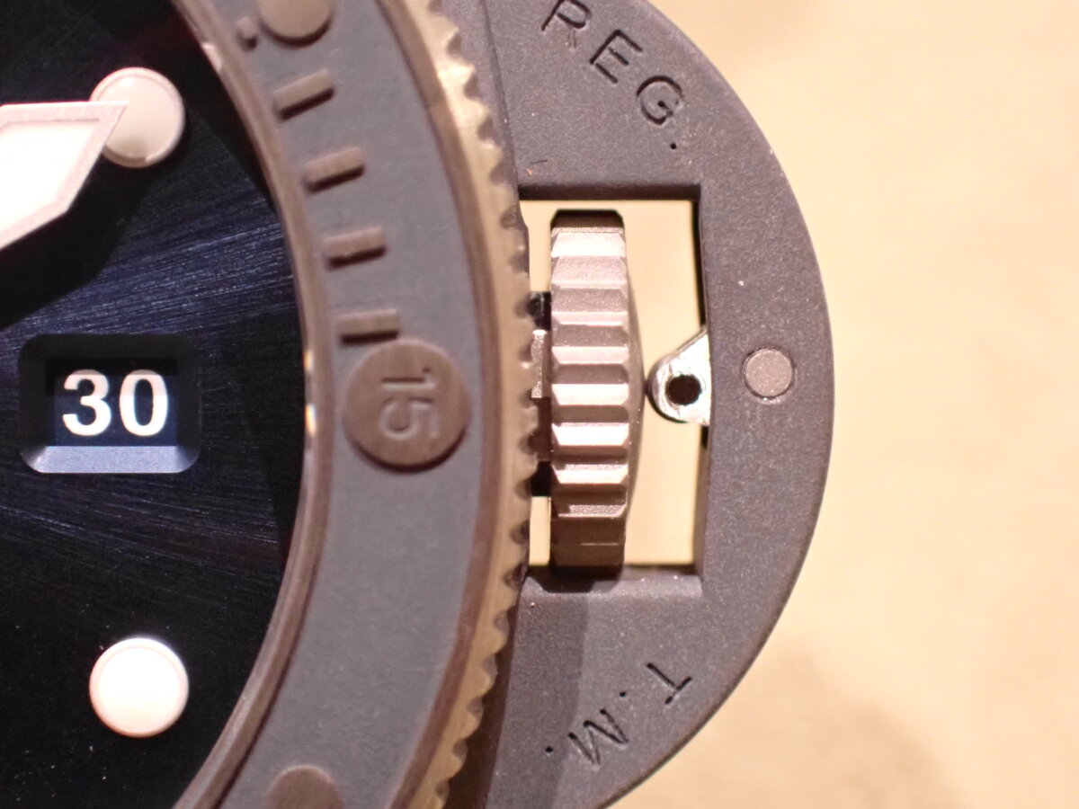 【パネライ】チタンの軽さのままセラミック以上の硬度を誇るPAM01466 - PANERAI