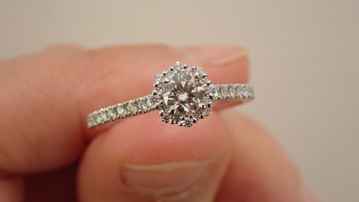 【Forevermark】一生物のダイヤモンドの美しさを手元に - DE BEERS FOREVERMARK
