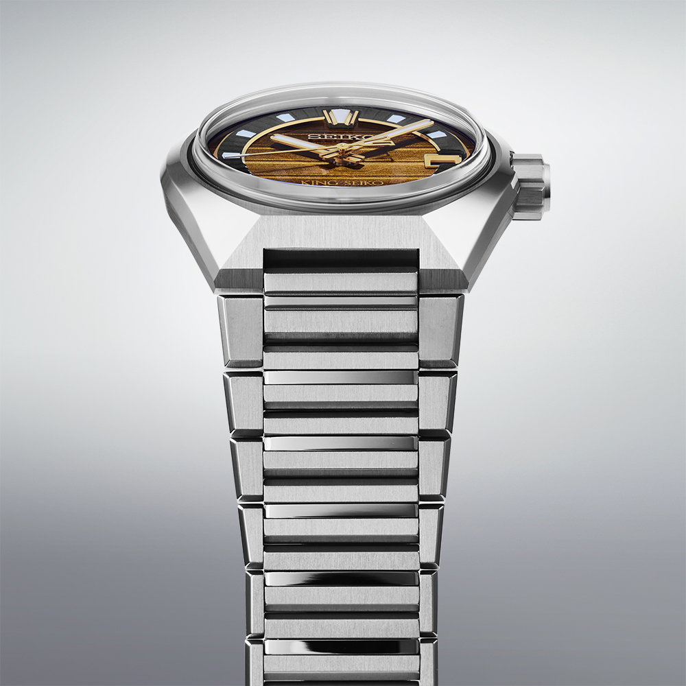 1972年発売から53年の時を経て新生「VANAC(バナック)」先行展示開始!! - KING SEIKO