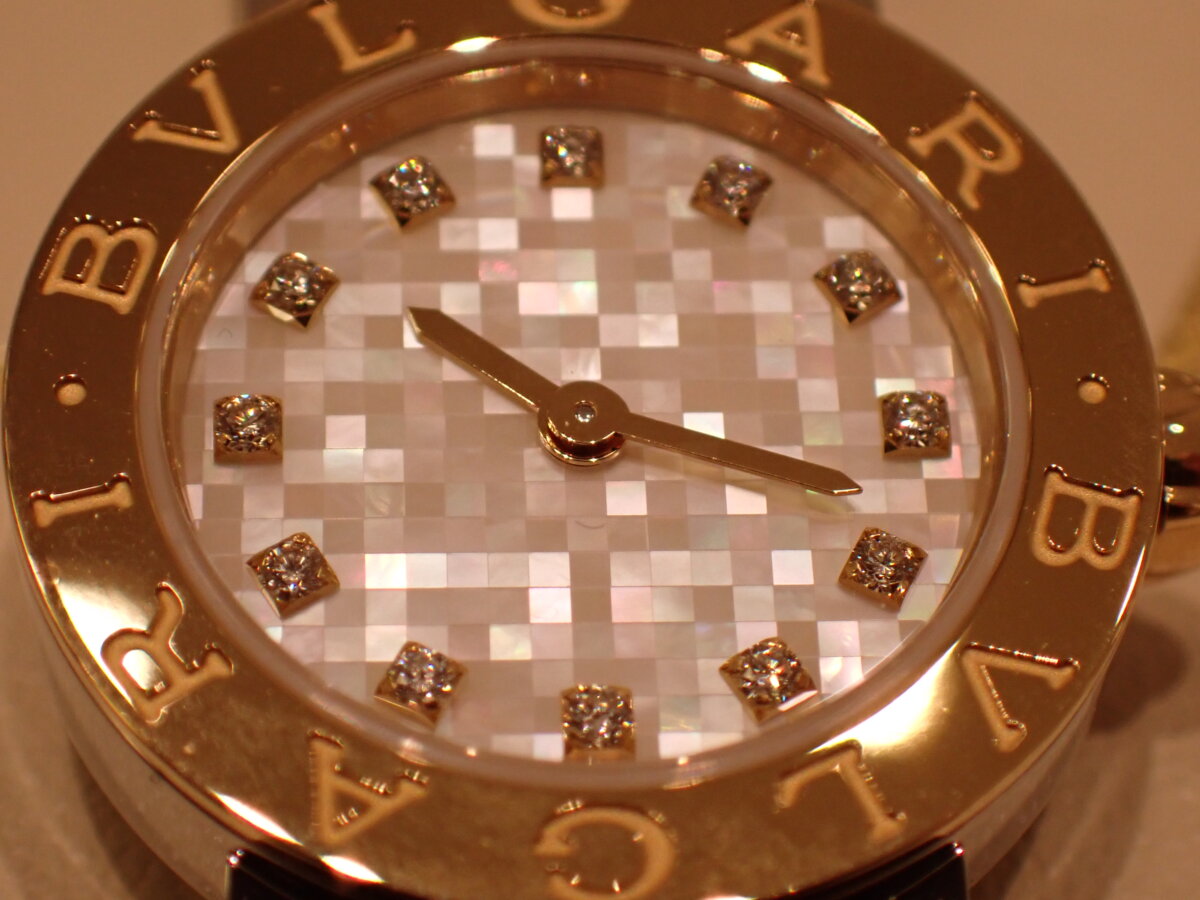 【2025年最新】ブルガリ・ブルガリ MOPモザイクダイアルが輝く23mmレディースウォッチの魅力 - BVLGARI 