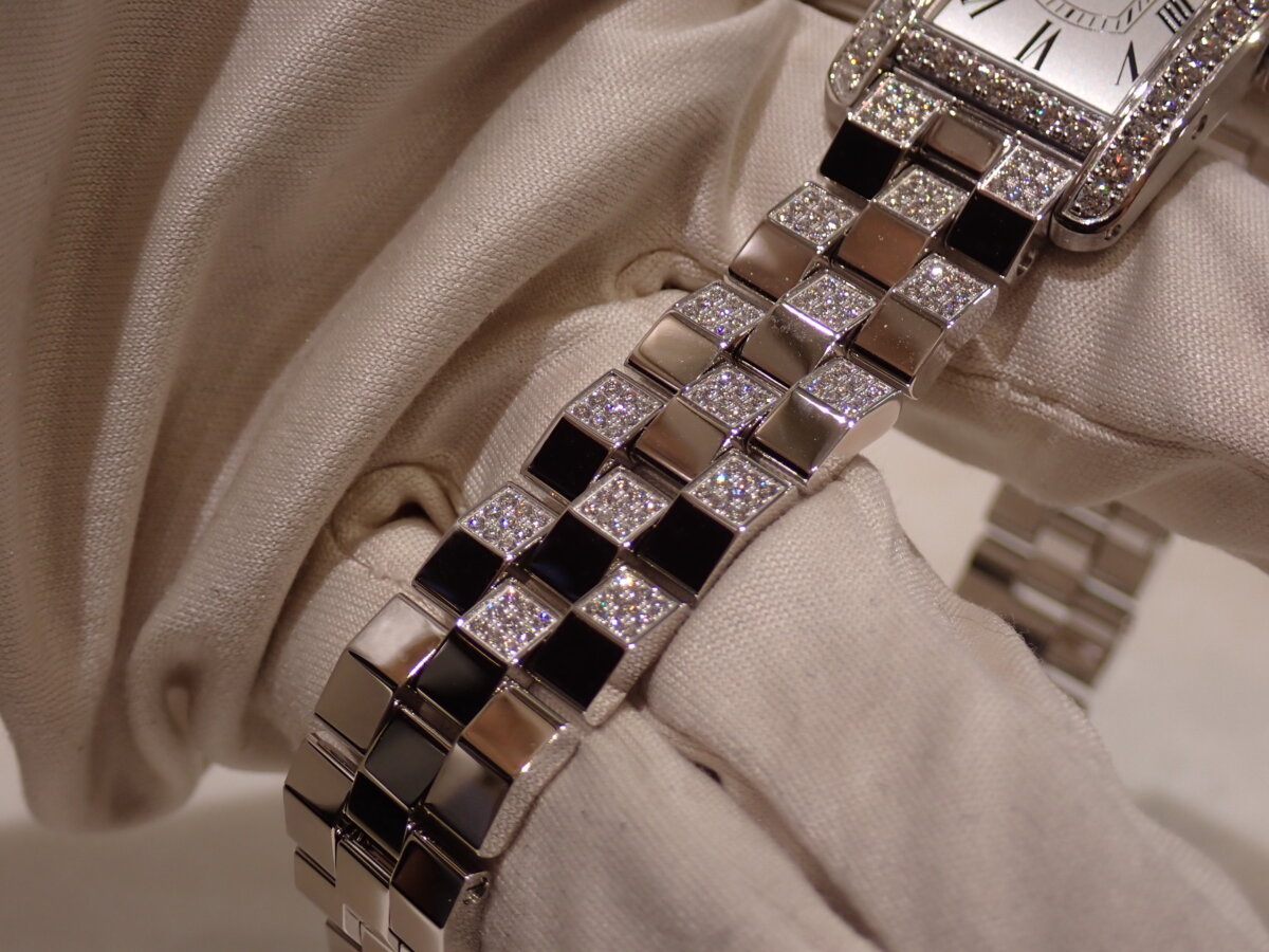 【カルティエ】新作ジュエリーウォッチ、パンテール、タンクアメリカン、２本ご紹介いたします。 - Cartier 