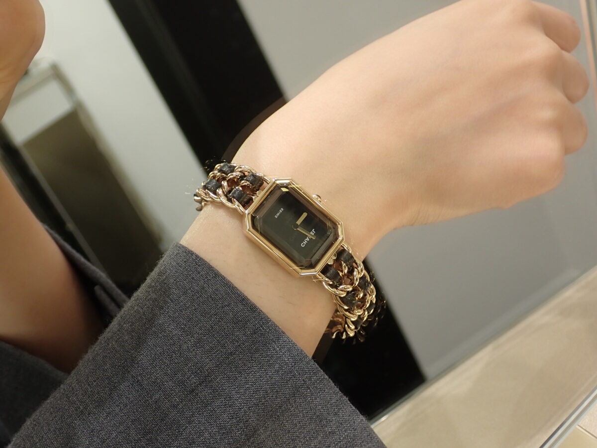 【シャネル】チェーンが長いプルミエール!?新作の『プルミエール アイコニック チェーン』をご紹介! - CHANEL